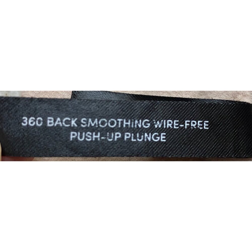 Torrid Curve 360 Back Smoothing Push Up Plunge Wi… - image 4